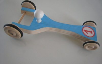 Une voiture en bois pour Benjamin