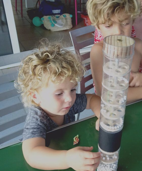 Un baton de pluie pour Charles et Benjamin