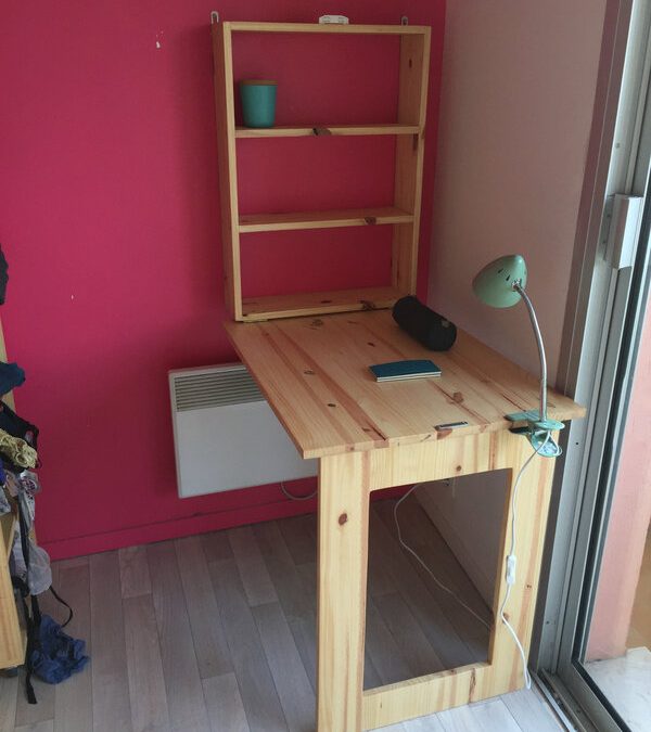 Une table pliable pour Chloé et Romain