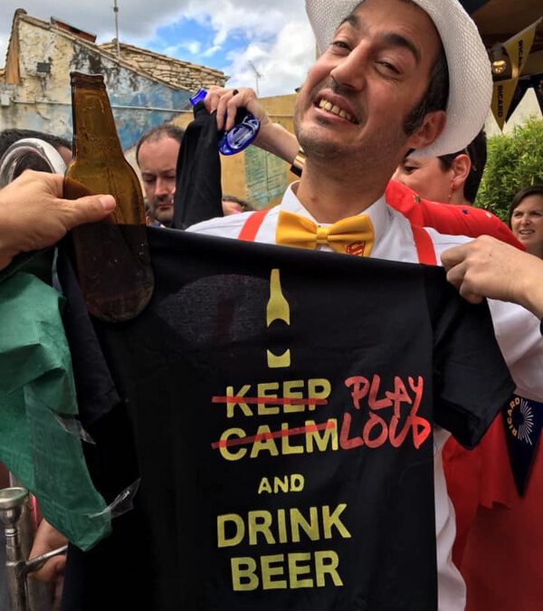 Des T-shirts sérigraphiés pour l&rsquo;anniversaire de la fanfare Hijos de Tuba