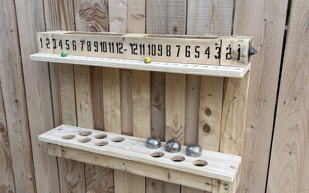 Un meuble pour le terrain de pétanque de Sylvain