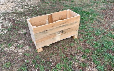 Une jardiniere en bois de palettes pour Brigitte